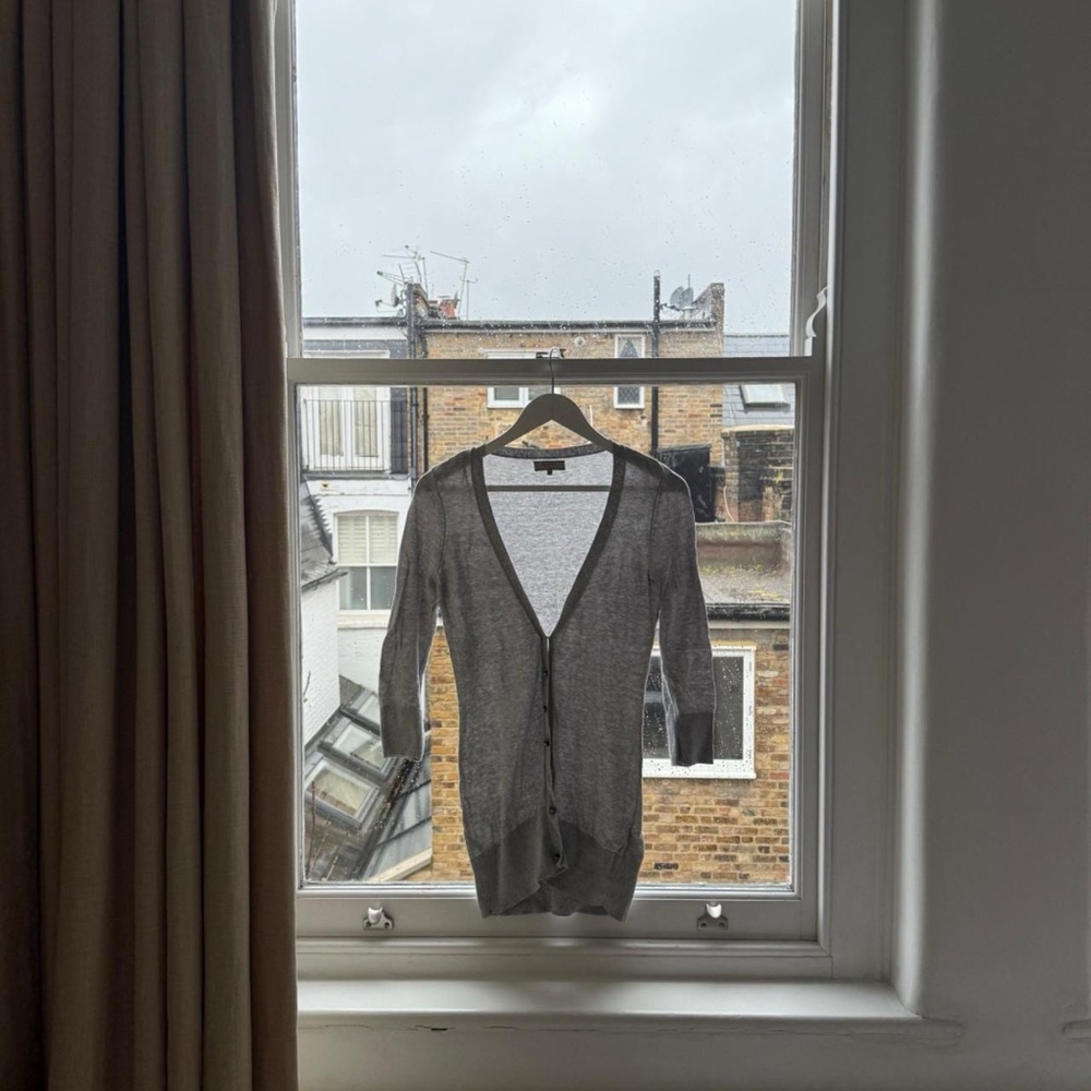 Light grey cotton button down long Guess cardigan